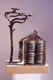 Haus im Schatten 1998, Bronze, 28 cm